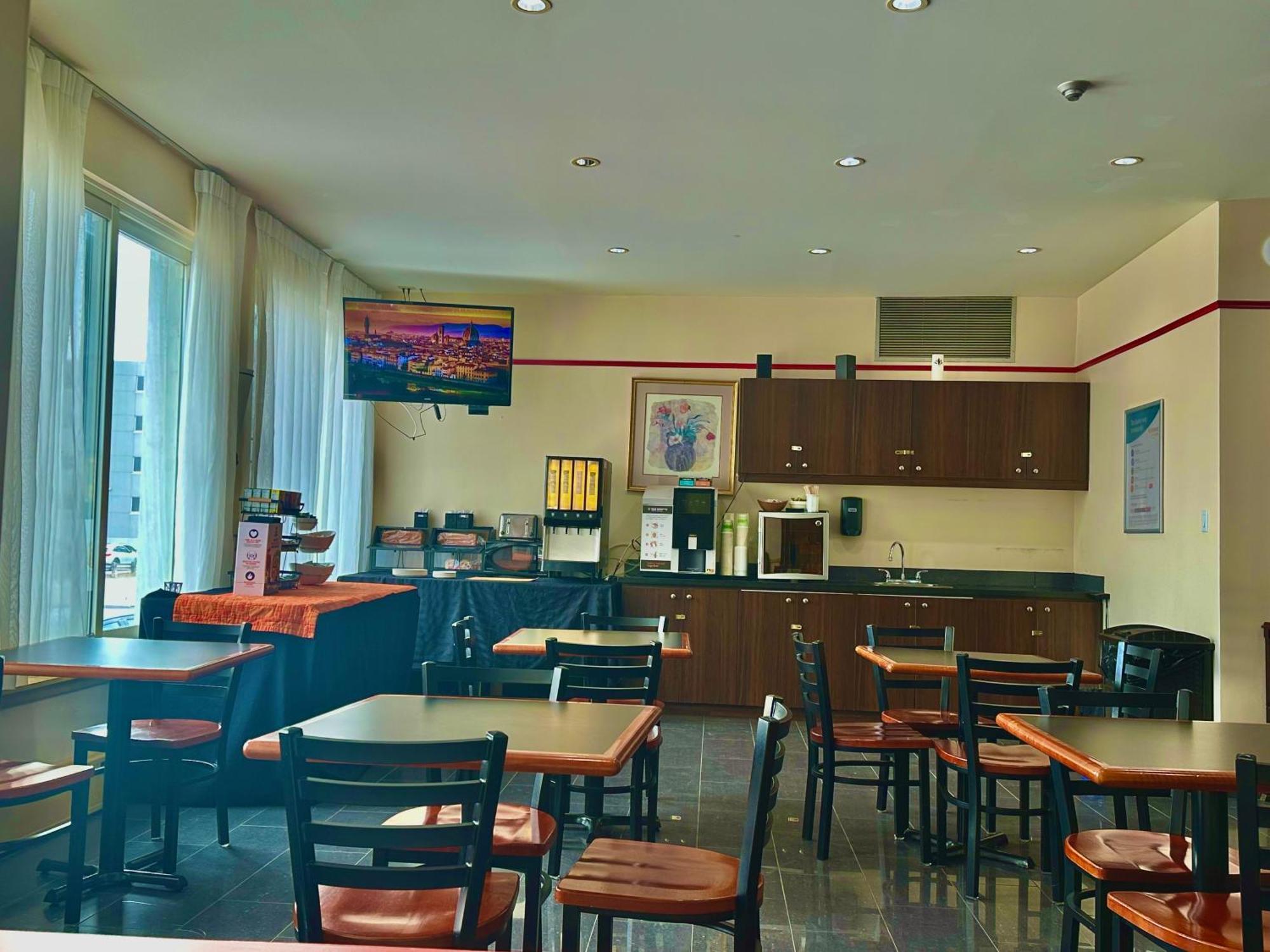 Econo Lodge City Centre Kingston Exterior foto